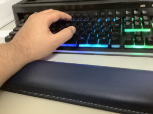 メカニカルキーボードとキーボードレスト